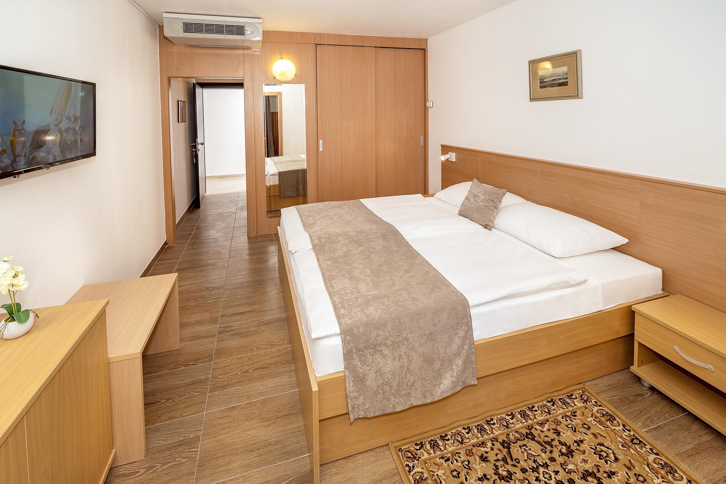 Hotel Omorika Punat Exterior foto
