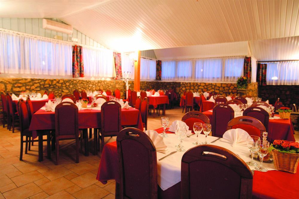 Hotel Omorika Punat Exterior foto